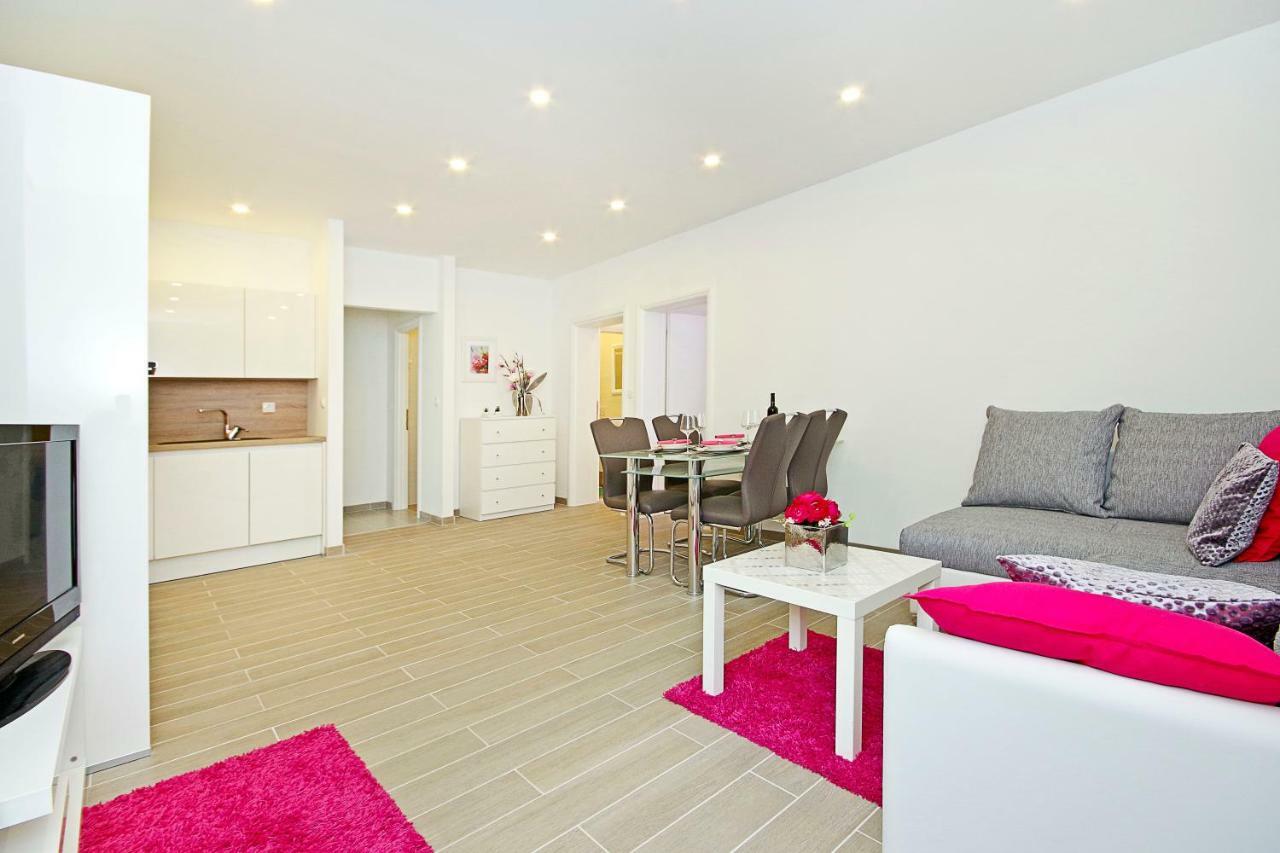 Apartment Mira Makarska Bagian luar foto