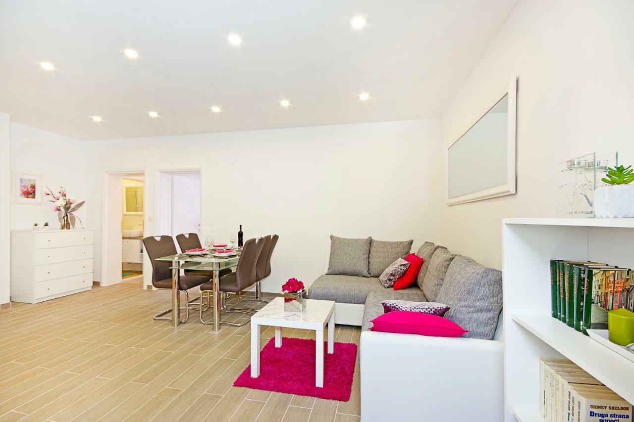 Apartment Mira Makarska Bagian luar foto