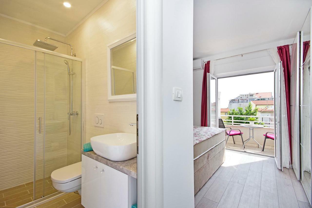 Apartment Mira Makarska Bagian luar foto